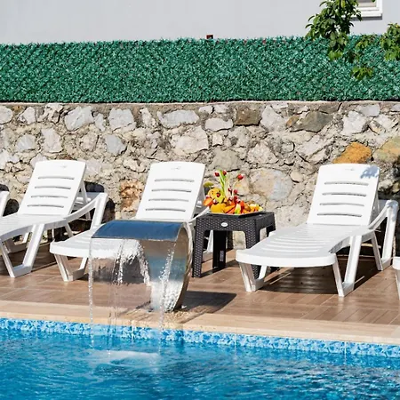 Moon - Tranquil 3br With Private Pool Βίλα *