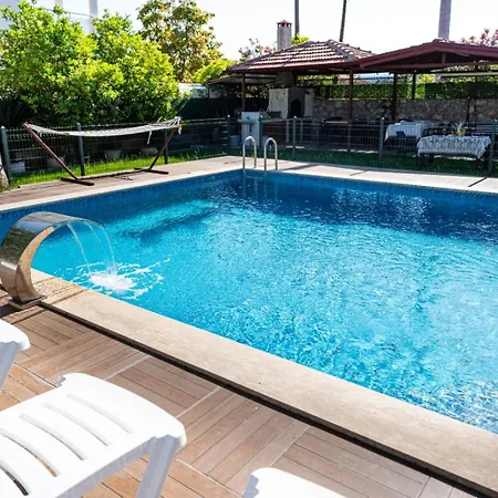 Moon - Tranquil 3br With Private Pool Βίλα