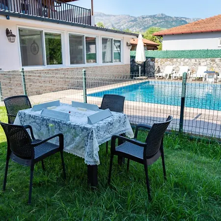 Moon - Tranquil 3br With Private Pool Βίλα *